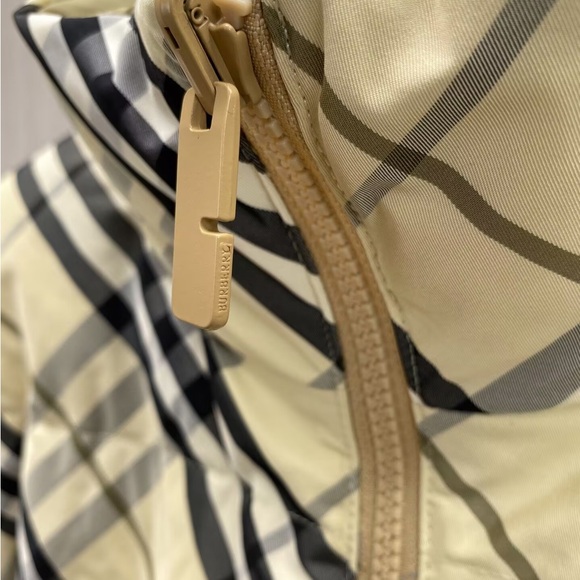 Burberry Beige Puffer Coat - Picture 3 of 4